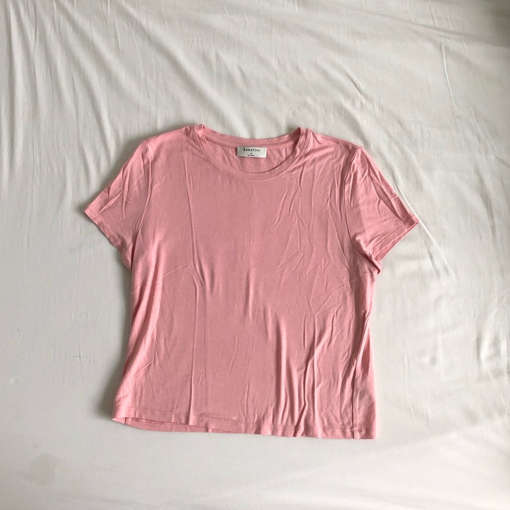 Aritzia pink tee